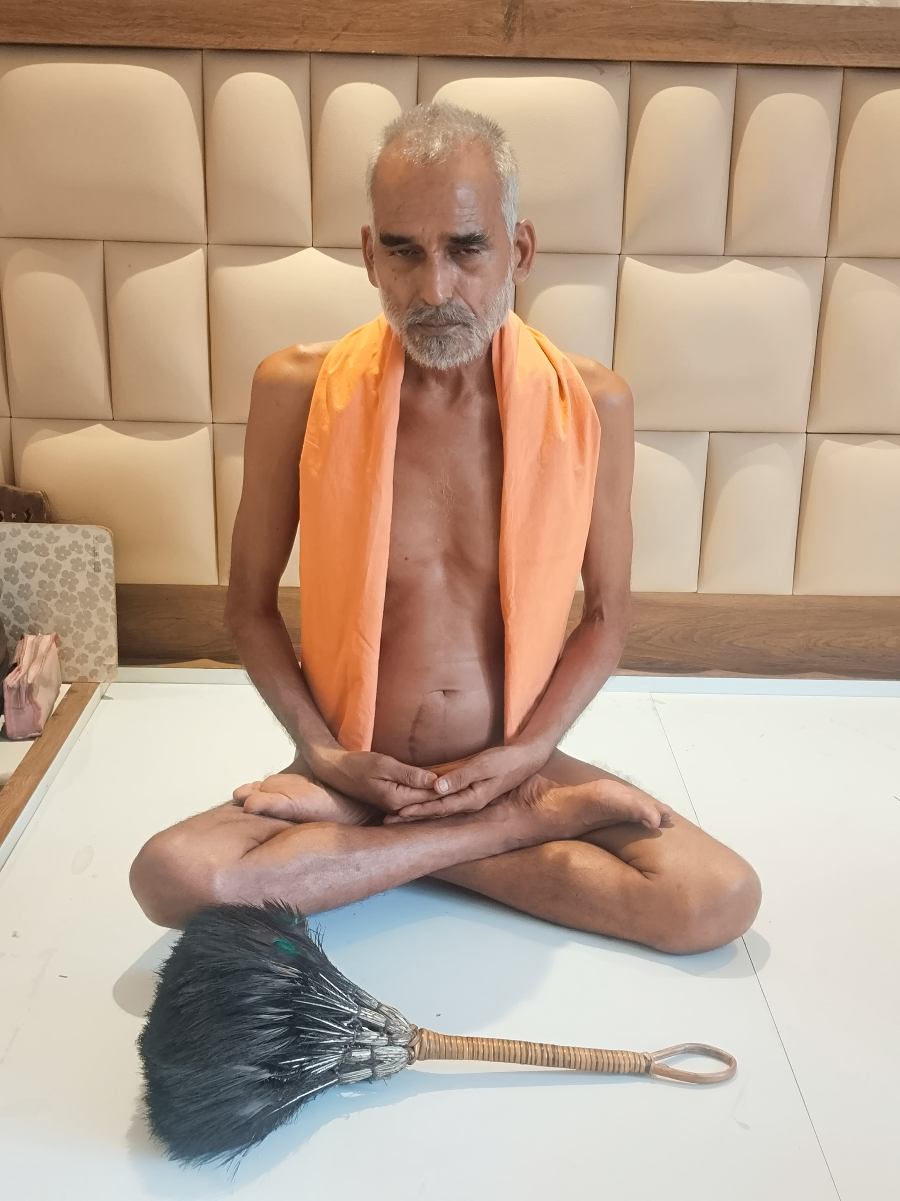 क्षुल्लक श्री प्रबुद्धानन्द जी